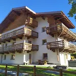 Spazzaca' Apartament *